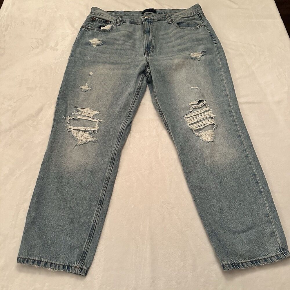Aeropostale Jeans Womens 16 Mom Jeans Distressed High Rise Light Denim